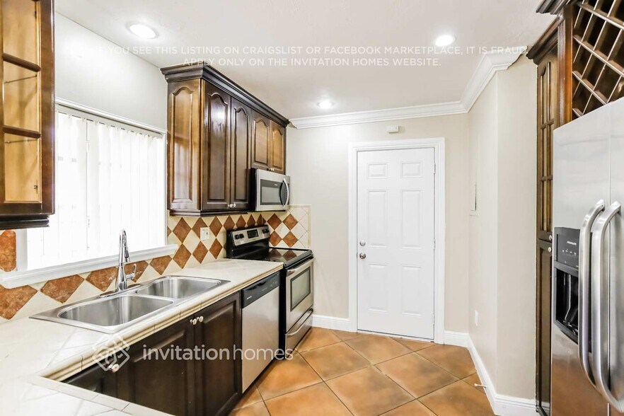 Building Photo - 18133 SW 153rd Pl