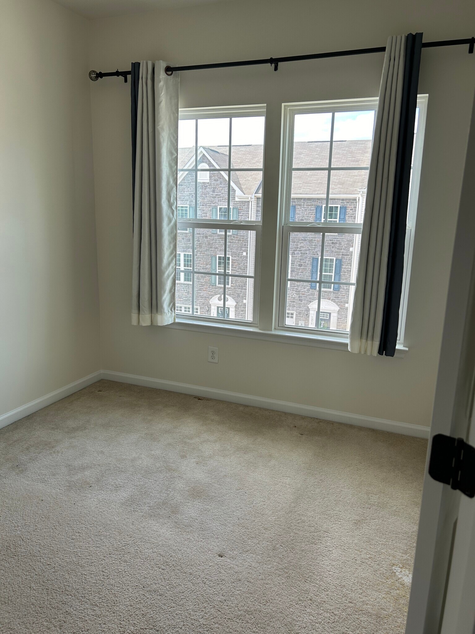 Third bedroom - 1280 Rannoch Ln