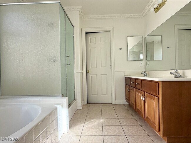 Building Photo - 8896 Tomnitz Ave