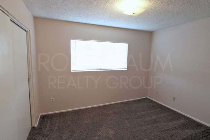 Building Photo - 1000 N Pueblo Dr