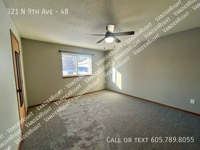 Building Photo - 321 9th Ave