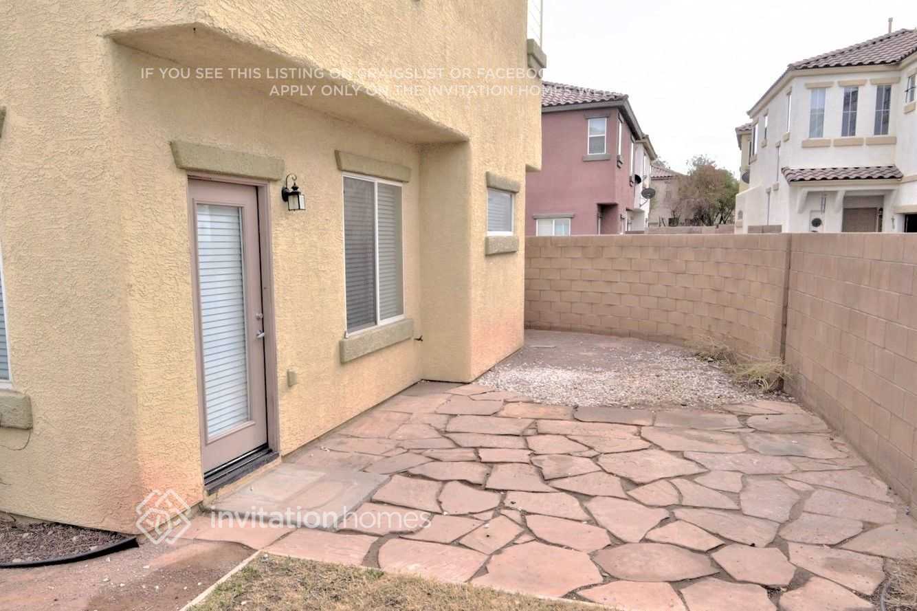 Building Photo - 741 Easter Lily Pl