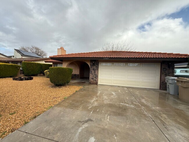 Building Photo - Victorville- Spring Valley Lake, 3 Bedrooms 2 bathrooms, New Paint