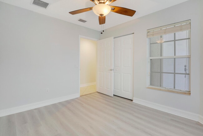 Building Photo - 11351 Majestic Acres Terrace