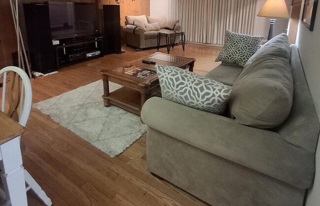 Building Photo - 2347 N 117th St