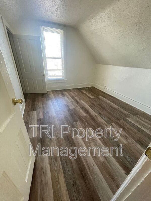 Building Photo - 228 13th St