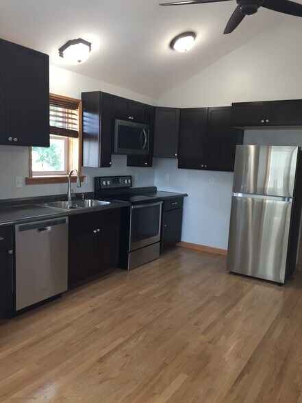 Kitchen - 9 Newbury St