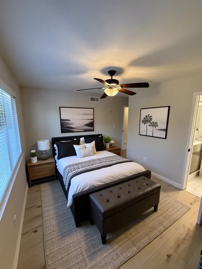 Building Photo - Beautiful 4 Bedroom, 2 Bathroom, Sylmar Home! Ready for Move-In!