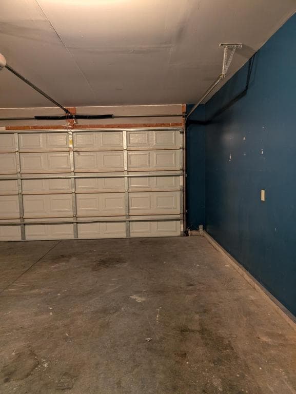 Building Photo - 763 Birchwood Rd