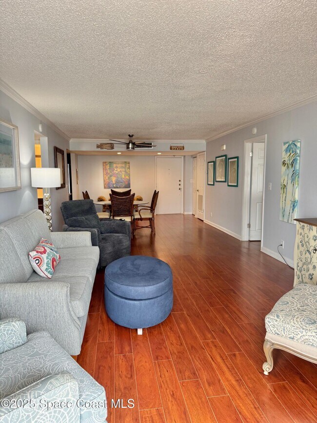 Building Photo - 877 N Hwy A1A