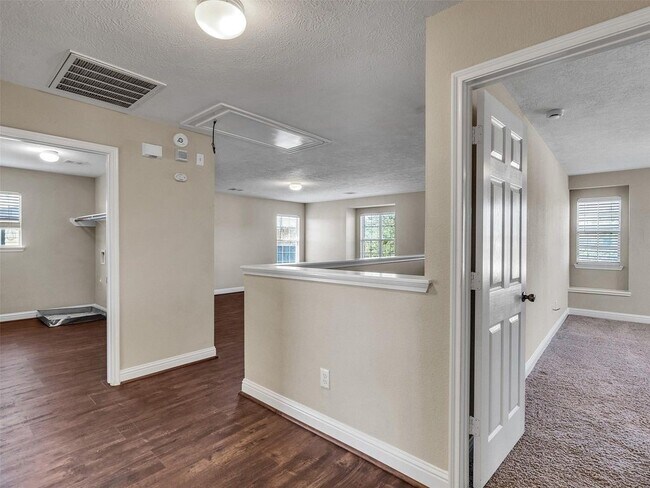 Building Photo - 16327 Morgan Willow Ln