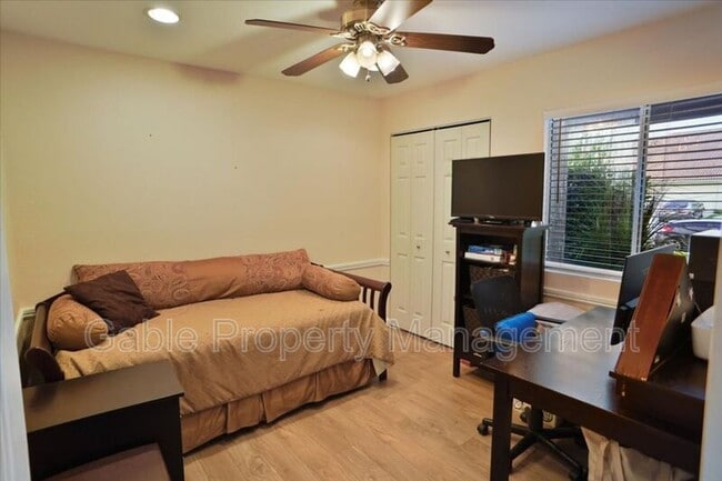 Building Photo - 15845 Rosehaven Ln