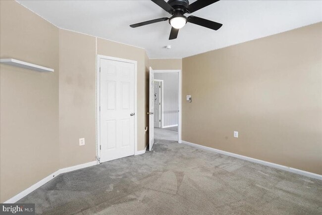 Building Photo - 319 Morlyn Dr
