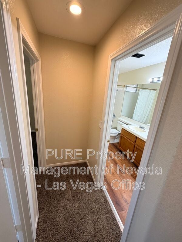 Building Photo - 266 Bluefield Ln