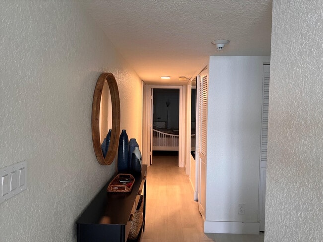 Building Photo - 4900 N Ocean Blvd