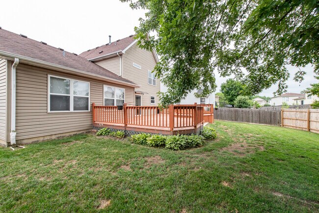 Building Photo - 686 Chippewa Cir