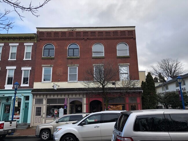 Building - 178 Bridge Street
