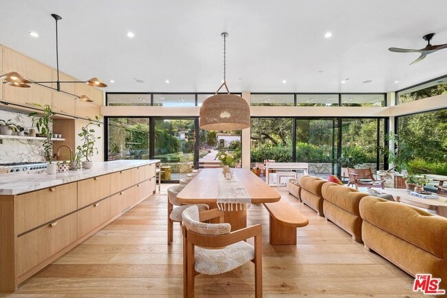 Building Photo - 1416 Bonnell Dr