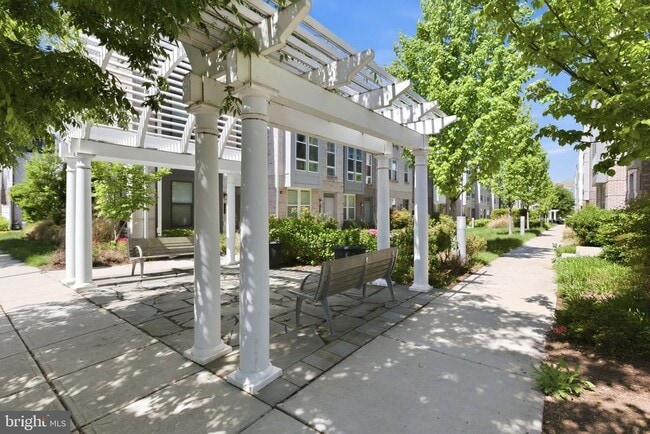 Building Photo - 13367 Launders St