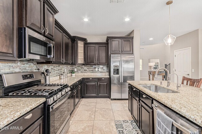 Building Photo - 7657 S Debra Dr