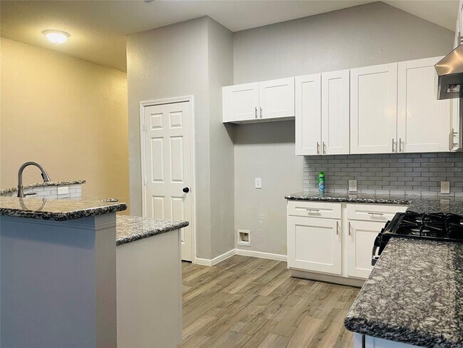 Building Photo - 20803 Lavenderwood Dr