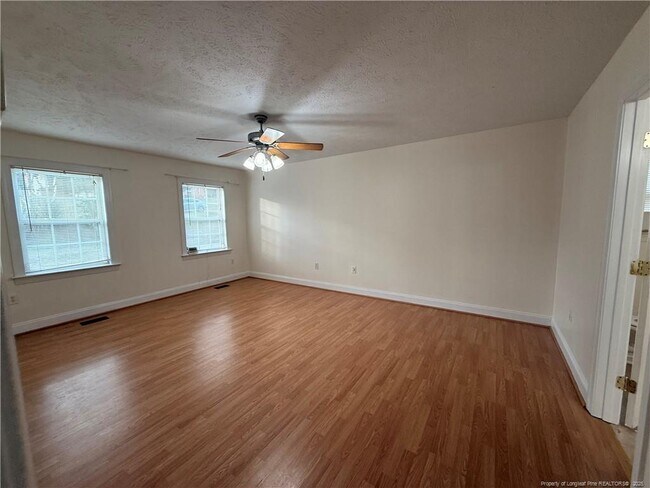 Building Photo - 3713 Rockhurst Dr