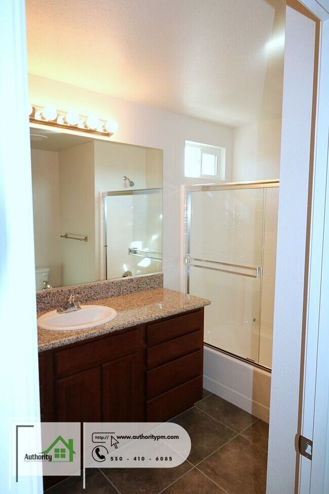 Building Photo - 674 Mission De Oro Dr