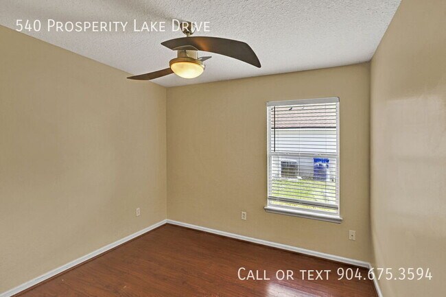 Building Photo - 540 Prosperity Lake Dr