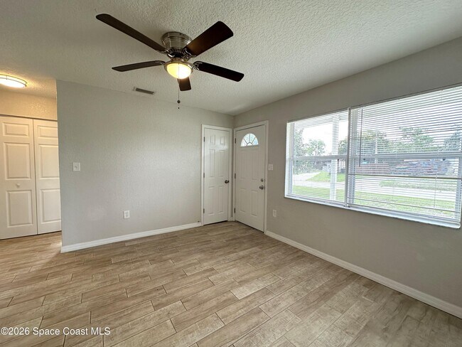 Building Photo - 2296 Shelby Dr