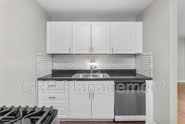 Building Photo - 4255 Virginia Ave