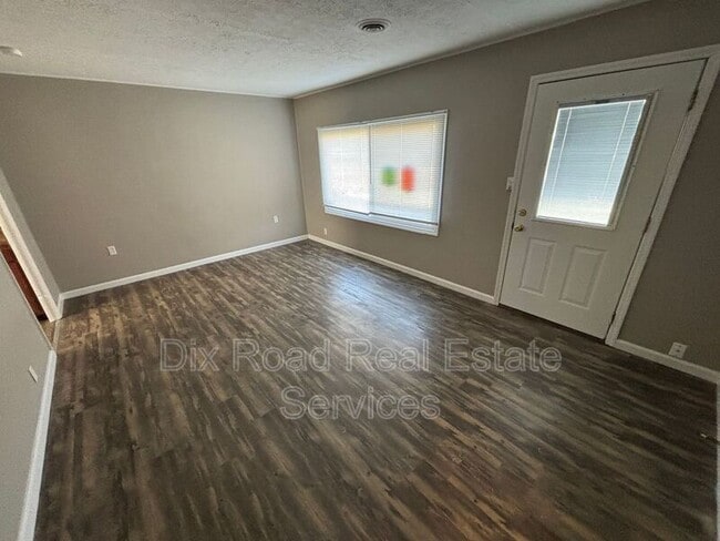 Building Photo - 111 Forestwood Ave