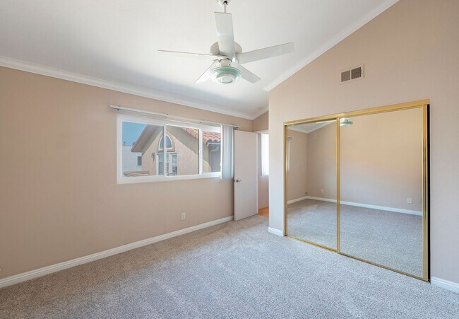 Building Photo - Mathews Avenue