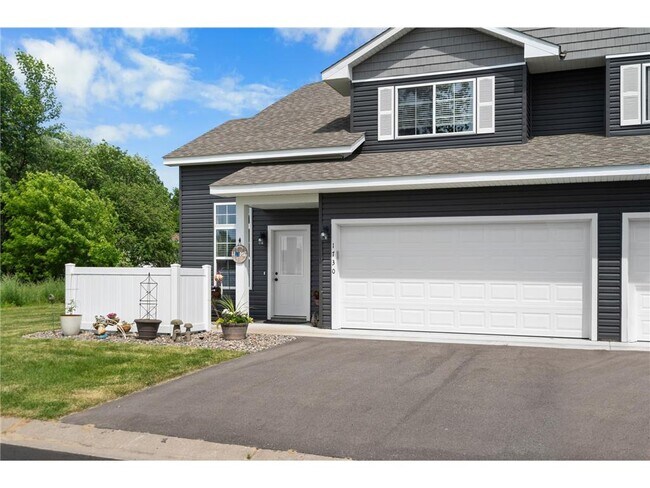 Building Photo - 1796 Calhoun Ct S