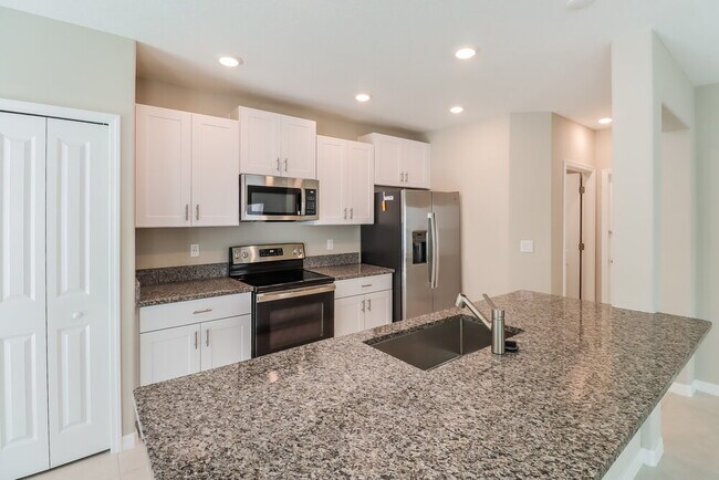 Building Photo - 7317 Spring Snowflake Ave