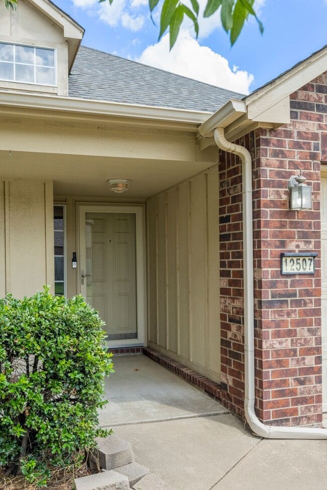 Building Photo - 3 bedroom home In Wakefield Crossing - Bix...
