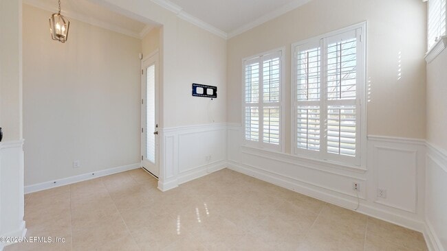 Building Photo - 203 Southern Oak Dr