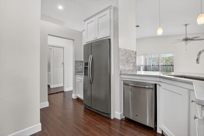 Building Photo - 22796 Marbella Cir