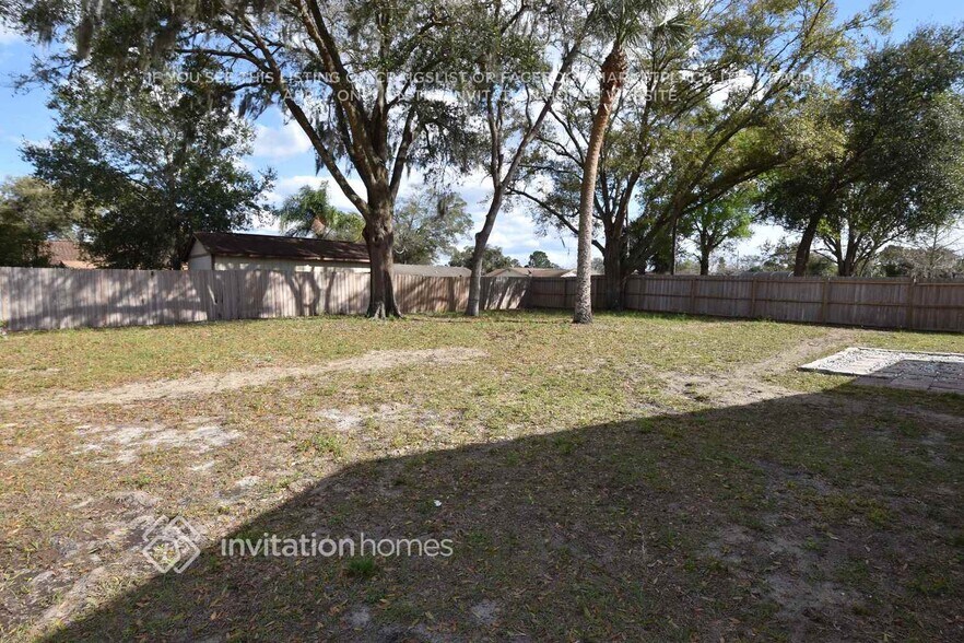 Building Photo - 1185 Village Forest Pl