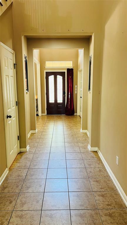 Building Photo - 513 Fallen Oaks Dr