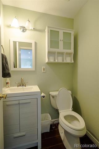 Building Photo - 4824 Ridenour Dr