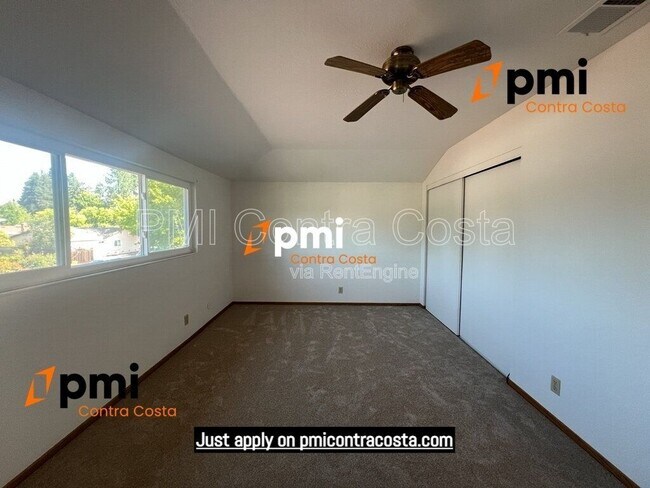 Building Photo - 2850 St Denis Dr
