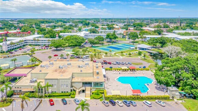 Building Photo - 2400 Franciscan Dr