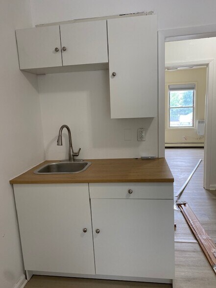 Building Photo - 805 Stuyvesant Ave