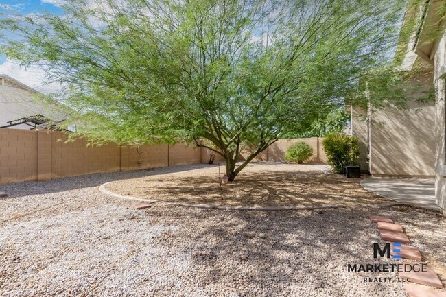 Building Photo - 4Bed/2Bath House at Greenway Rd/175th Ave!...