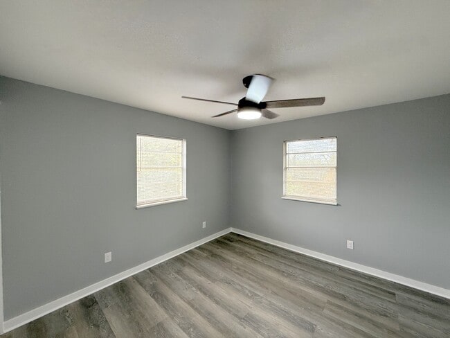 Building Photo - 3606 Mc Vay St SW