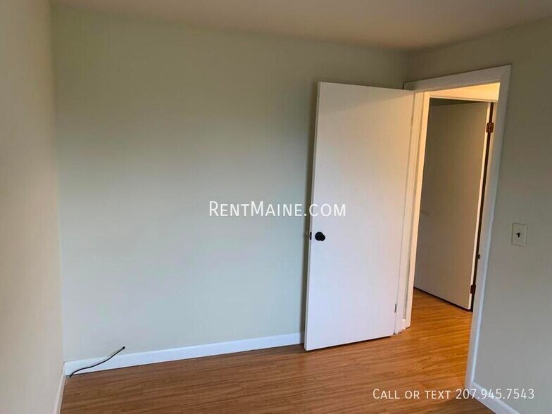 Building Photo - 35 Yale St