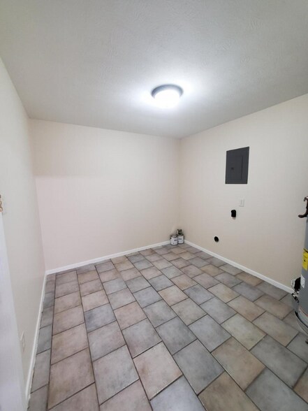 Building Photo - 106 Ivy St