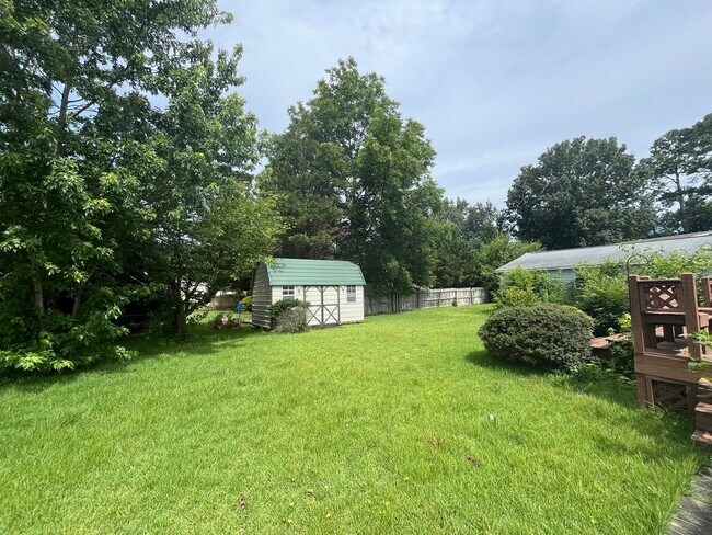 Building Photo - South East Huntsville
