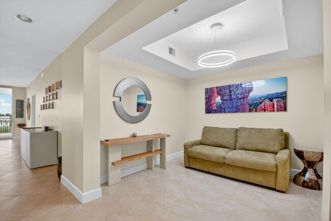 Building Photo - 550 Okeechobee Blvd