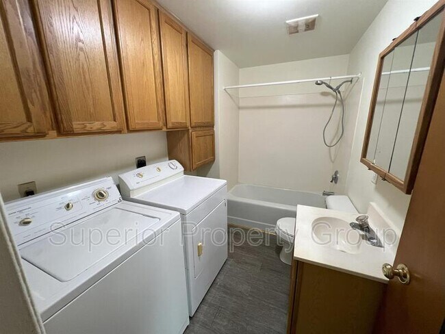 Building Photo - 7850 Morrison St